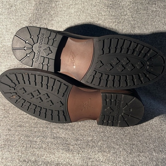 RODD & GUNN Dargaville Chelsea Boots. NEW main image 9